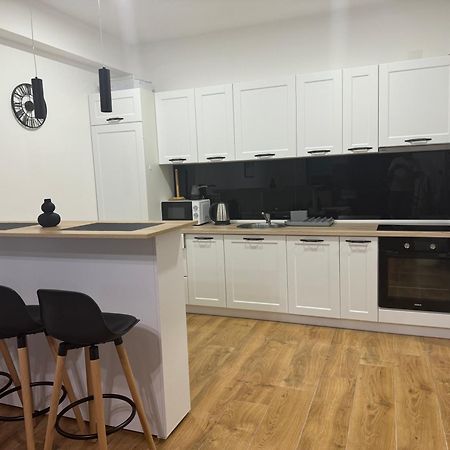 Nejra Apartment Ulcinj Buitenkant foto