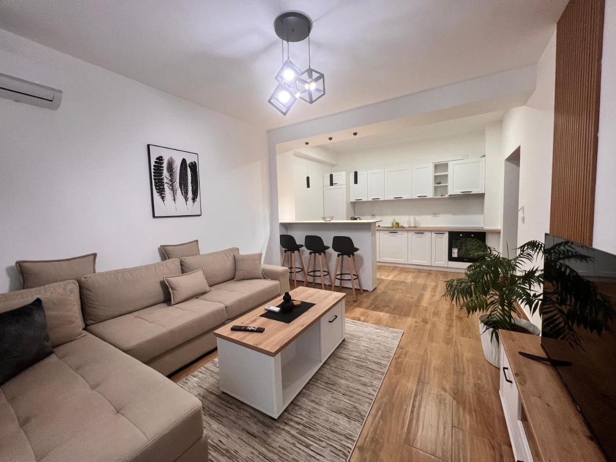 Nejra Apartment Ulcinj Buitenkant foto